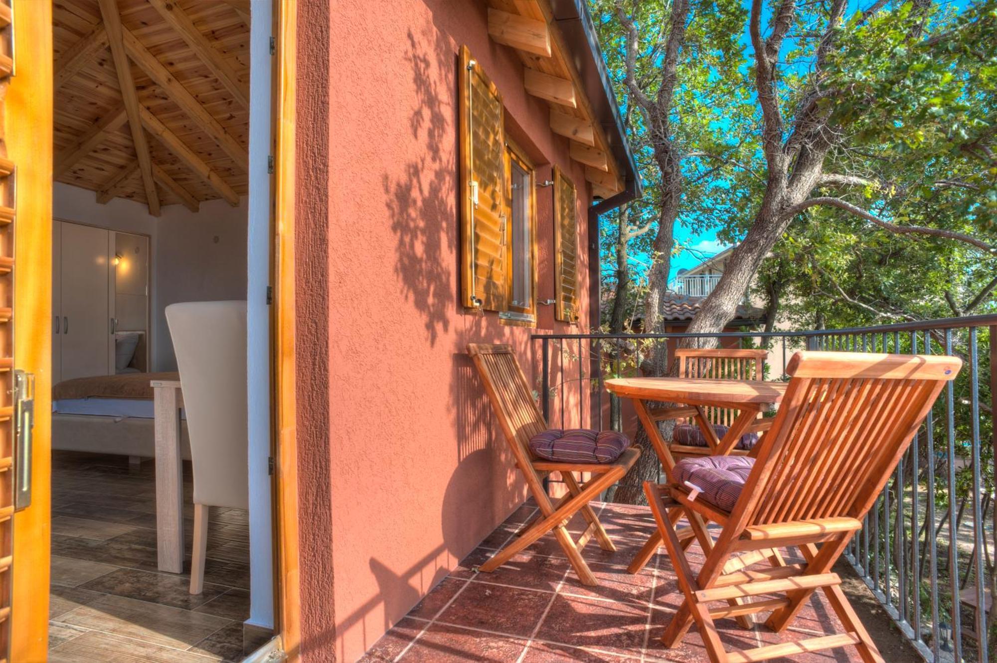 Harmonia Bungalows & Pool Sveti Stefan Rum bild
